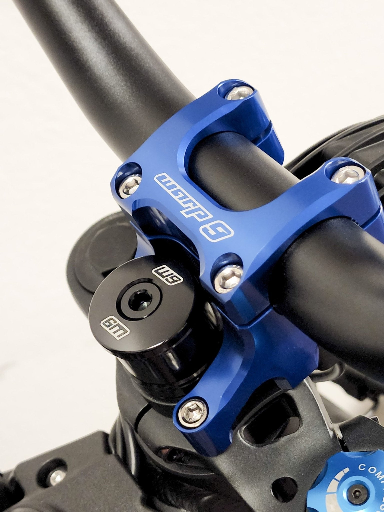 Bar Mount (Collective) - ٍٍٍِRERODE USA