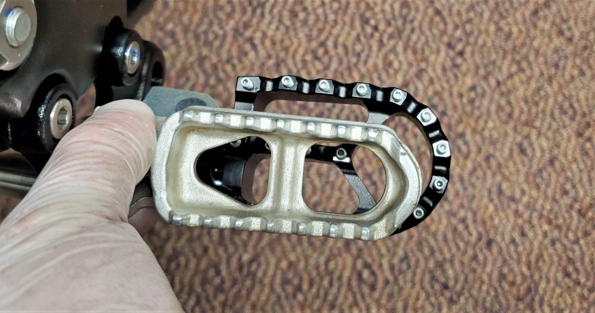 Surron LBX Foot Pegs (Collective) - ٍٍٍِRERODE USA