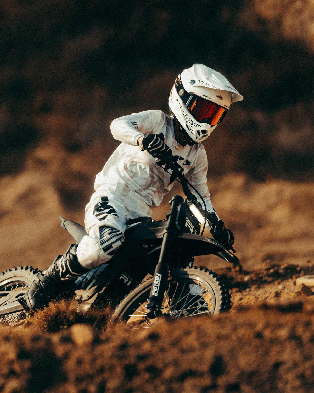 R1