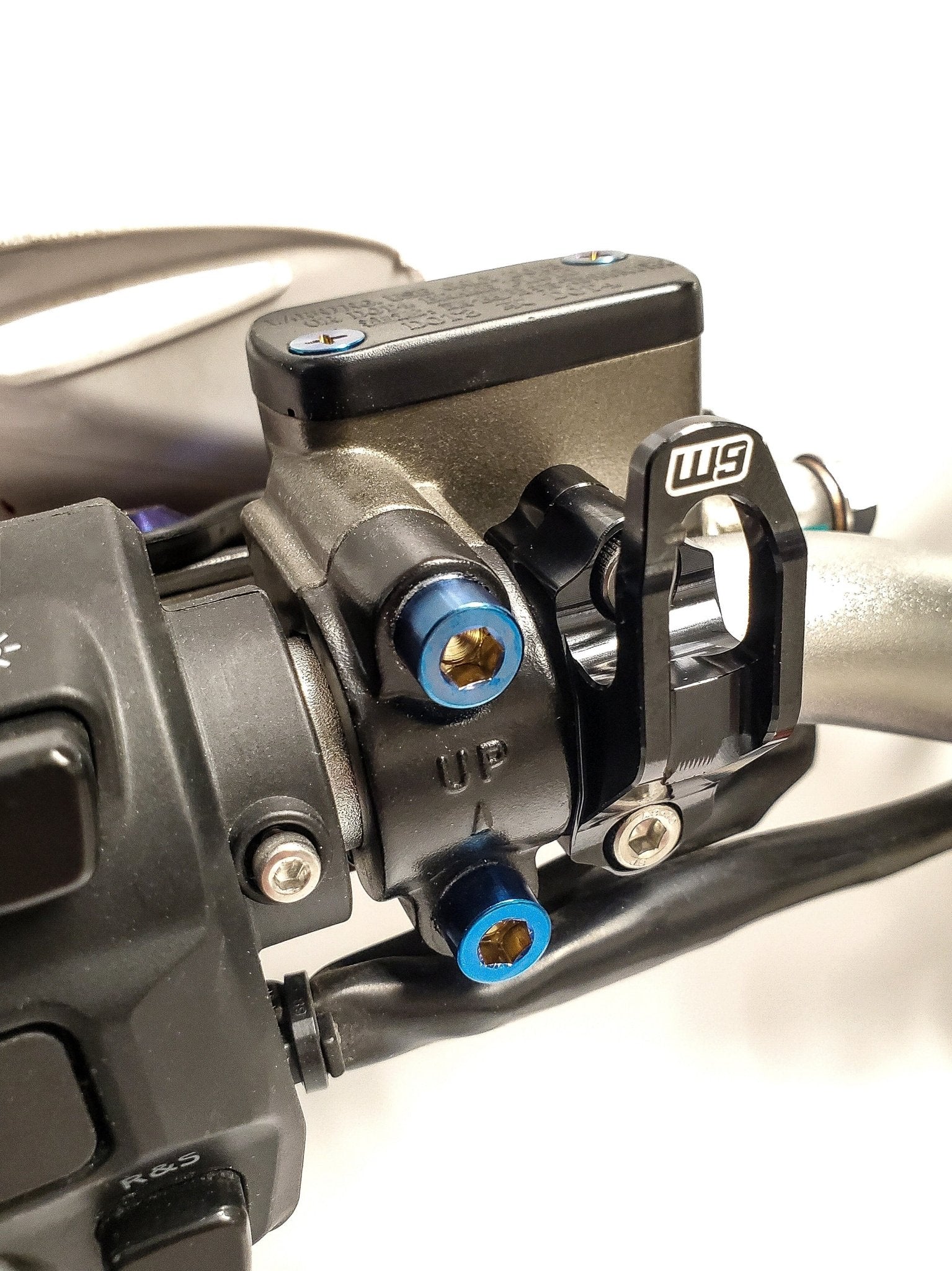 HELMET HOOK (Collective) - ٍٍٍِRERODE USA
