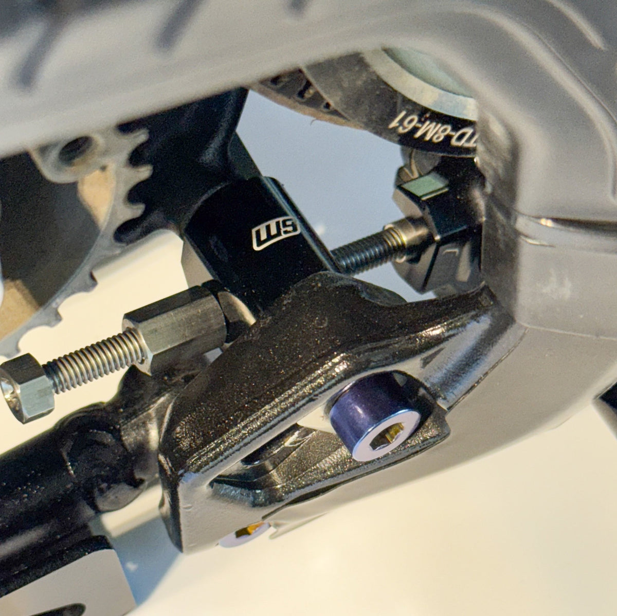 Ultra Bee Motor Adjuster - RERODE USA